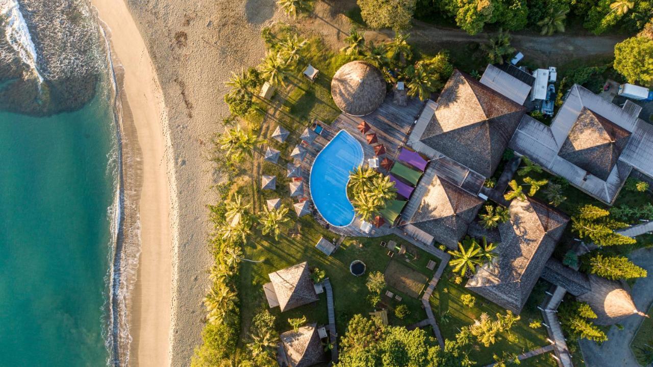 Hotel Tieti Poindimié Exteriér fotografie